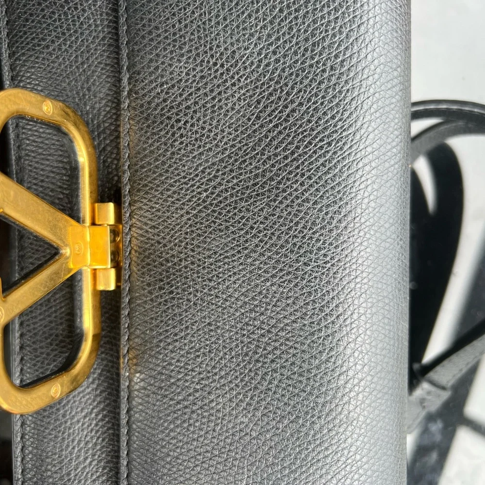 Valentino Garavani Black Crossbody Bag with Gold Circular Hardware - Picture 6 of 10